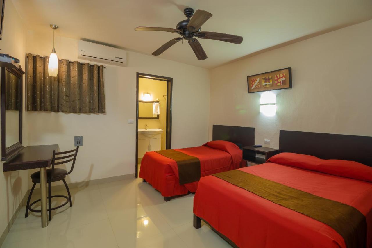 Hotel El Pirata Cozumel