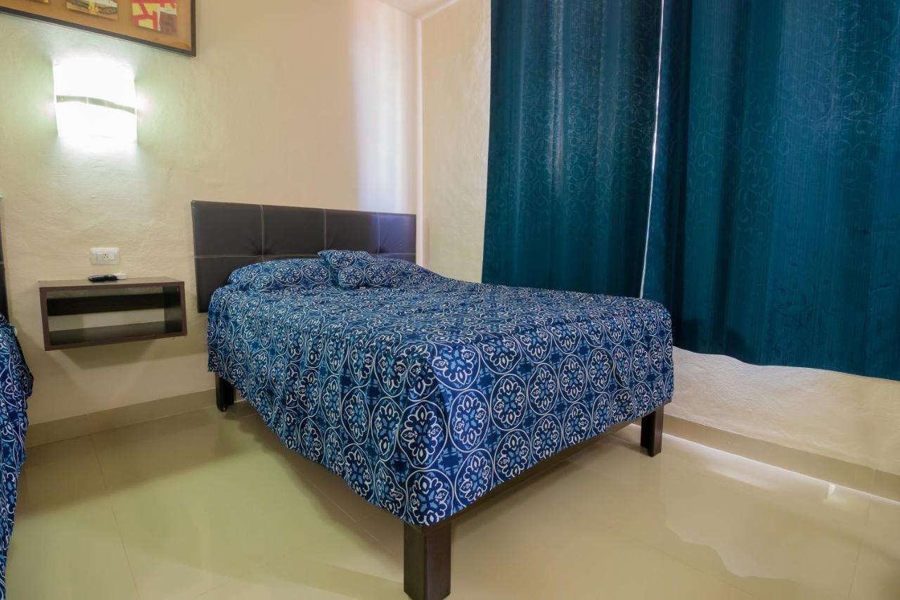 El Pirata Hotel 2*